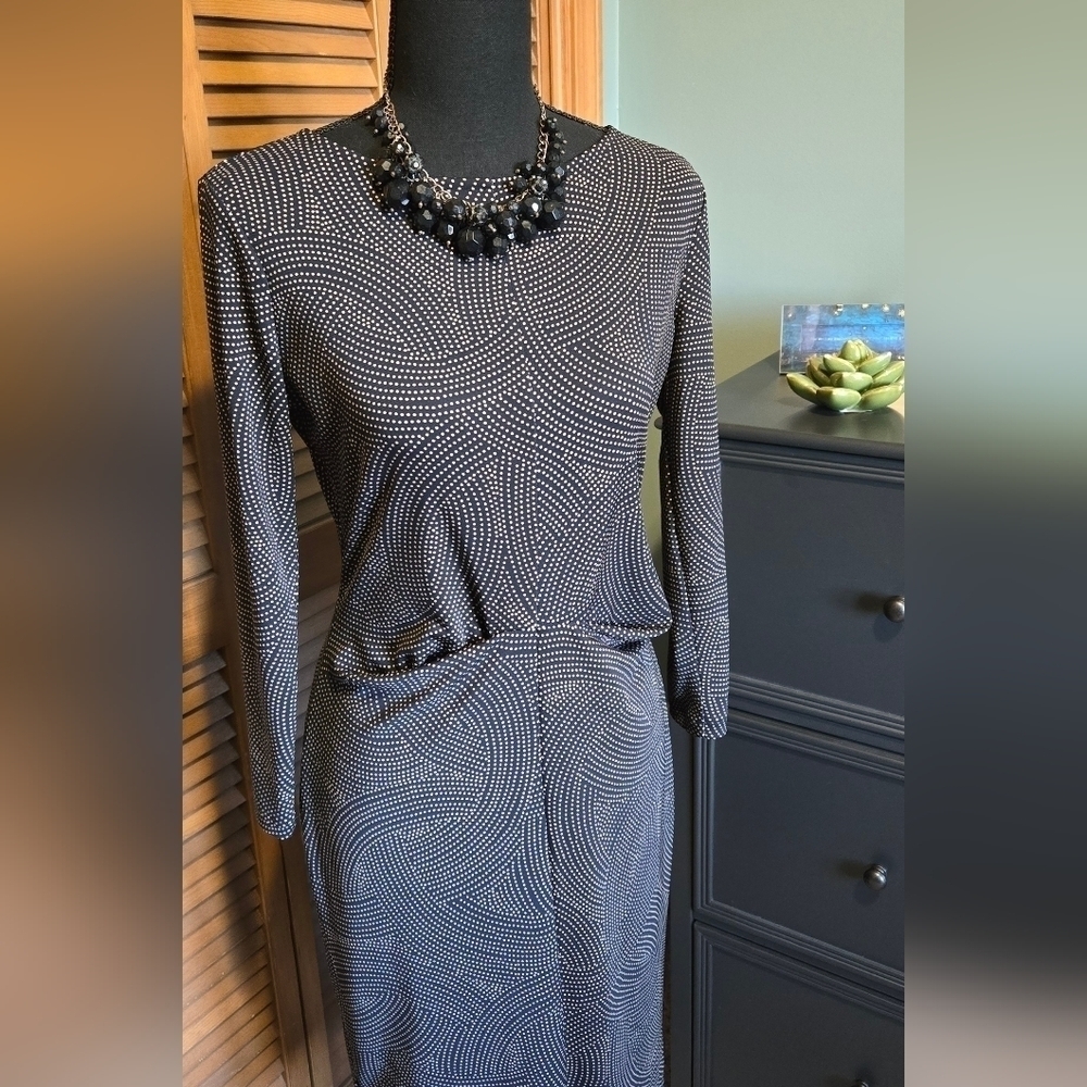 Ann Taylor Black Dotted Midi Dress Size 2 Long Sleeve Work Business Office Fall - Picture 3 of 11